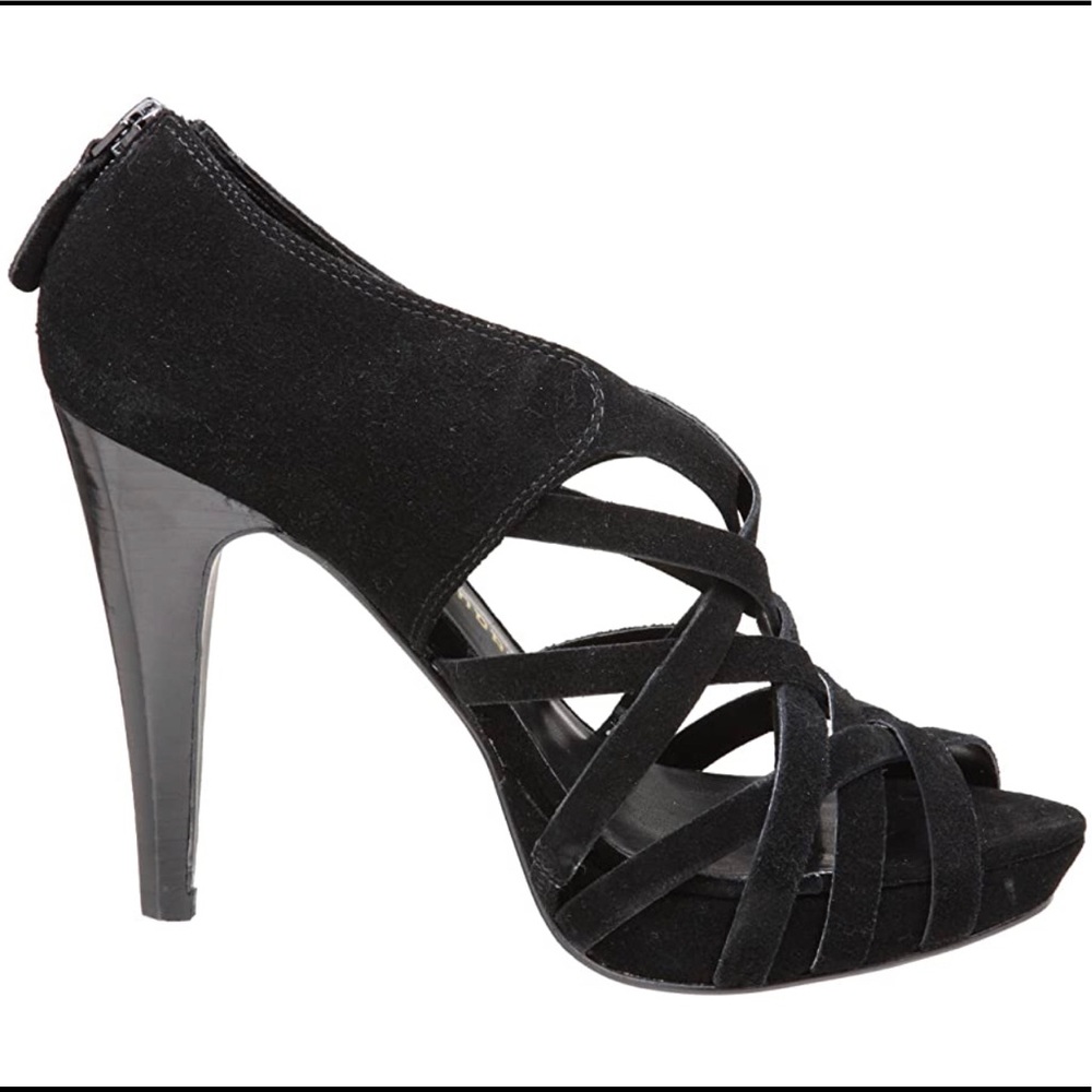 Chinese Laundry Love Me Black Suede GUC 7.5